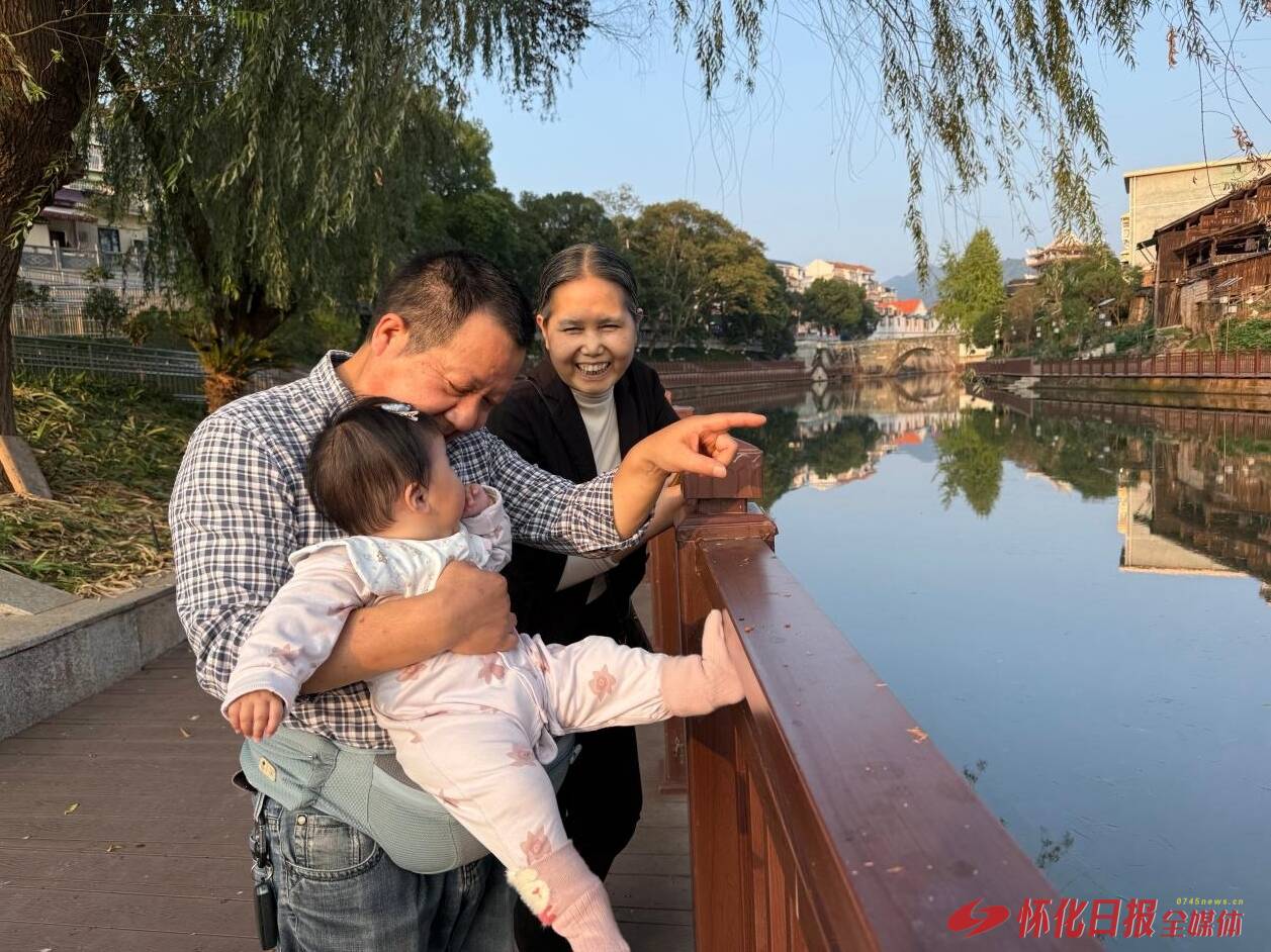 靖州:老河畔成了居民“家门口的会客厅”