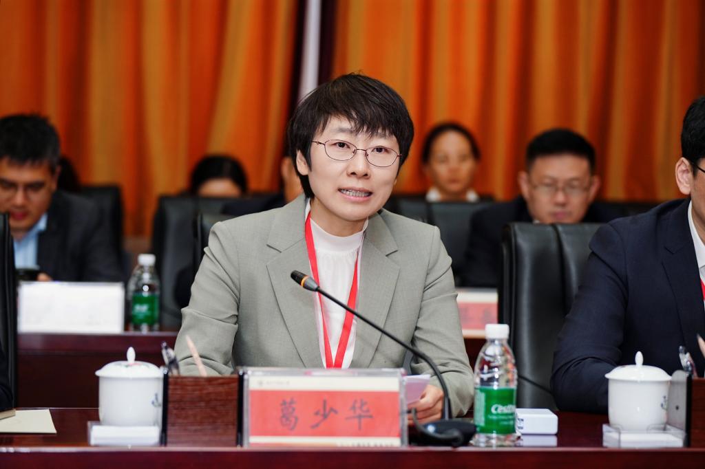 湖南中医药大学接受教育部口腔医学专业认证专家组现场考察