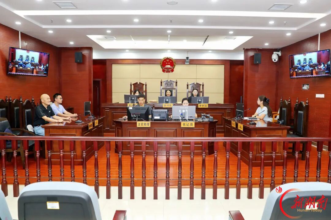 不止“判得下去”，更求“解得开来”，法院化解300余万工程尾款拉锯战！