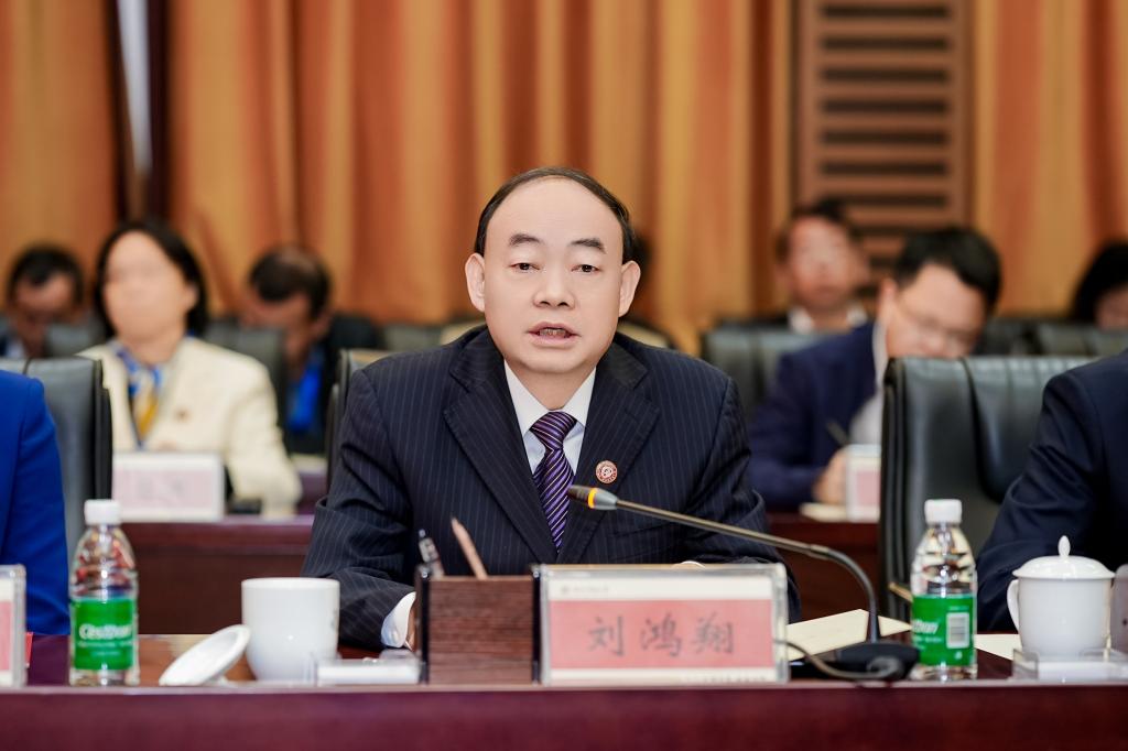湖南中医药大学接受教育部口腔医学专业认证专家组现场考察