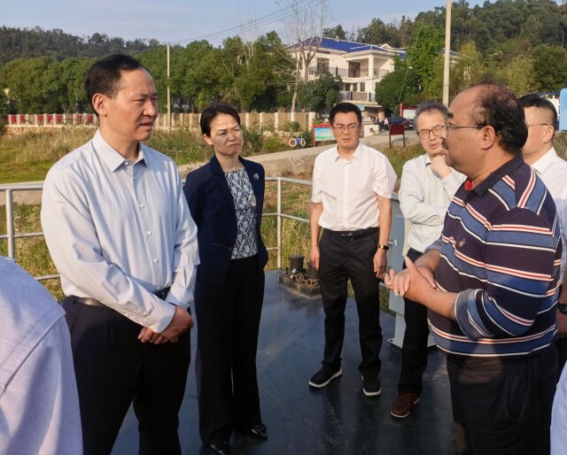 国家疾控局来湘调研并召开全国血吸虫病消除工作座谈会