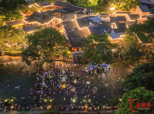 探访北碚非标商业:让在地化美学吸引更多人