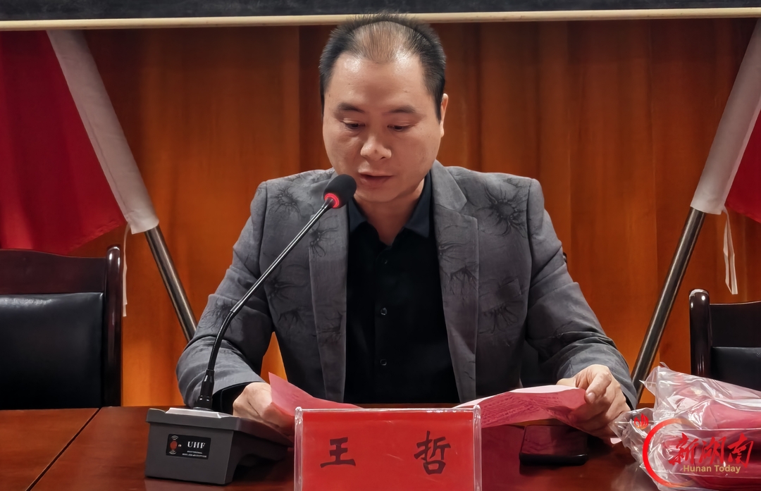 “科学育儿 孕育新生”伊利公益行走进邵东