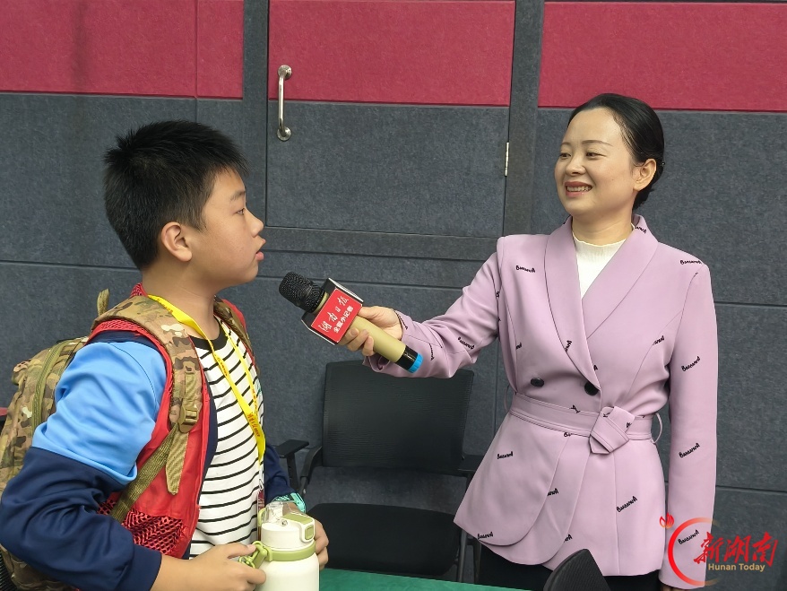 给成长配一把“法治钥匙”——湖南日报全媒小记者会客厅开讲青少年自护课