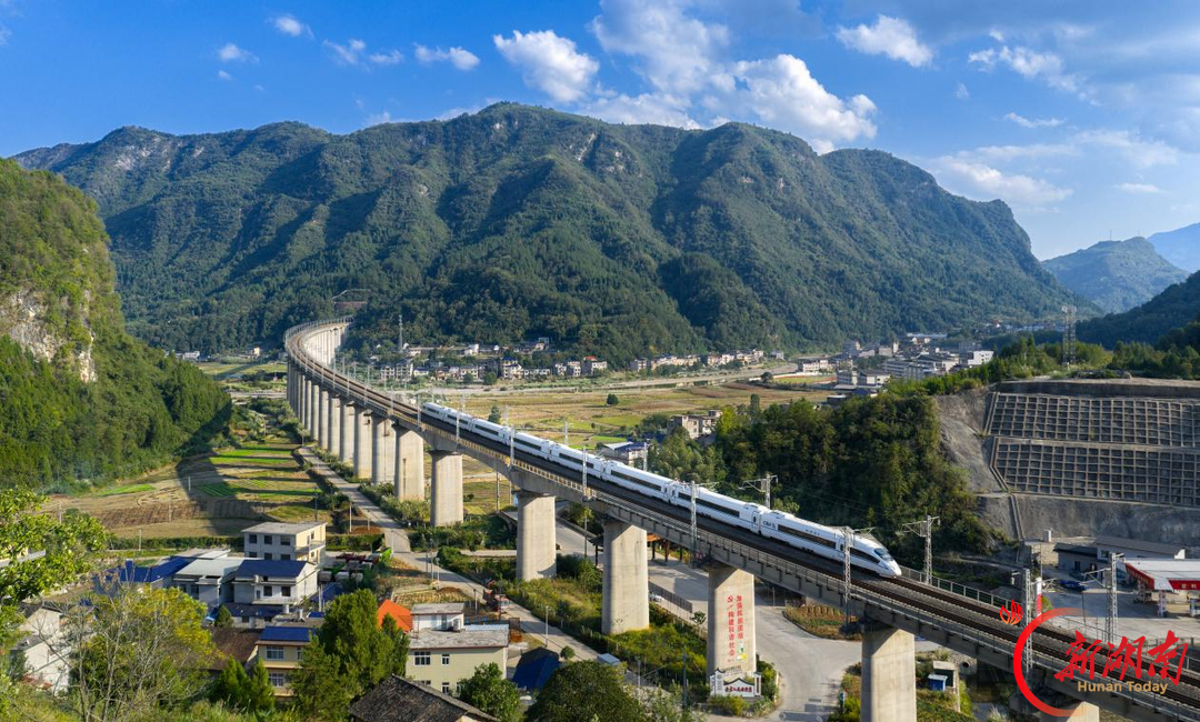 层峰再越启新程,溇澧逐潮谱新篇——慈利县“开局八好”系列报道之二