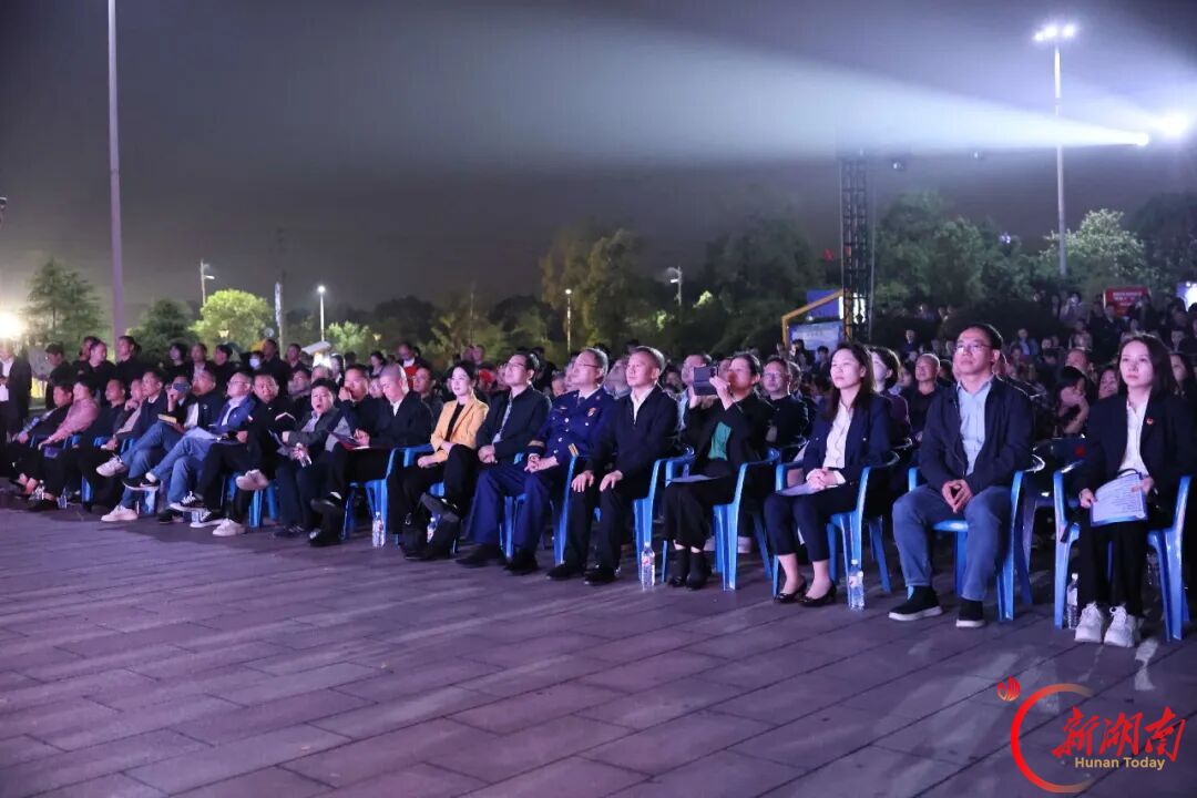 让“吹哨人”走在隐患成灾之前——石鼓区与松木经开区联合启动消防安全宣传月活动