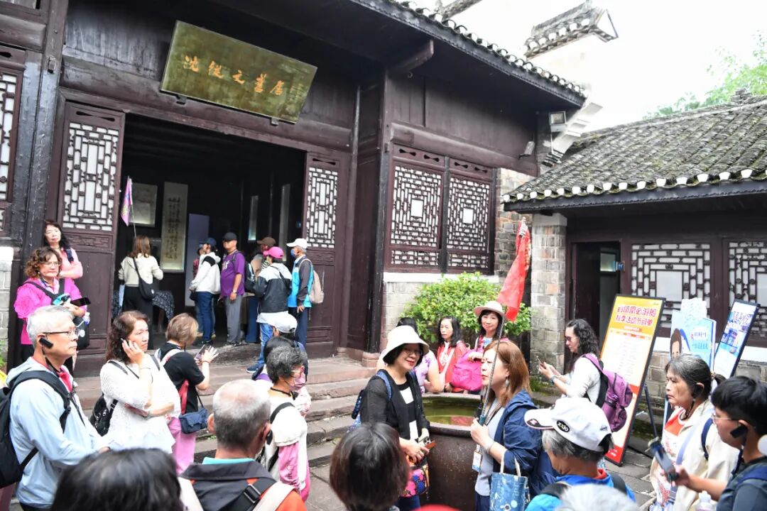 神秘湘西站上入境“奔县游”潮头