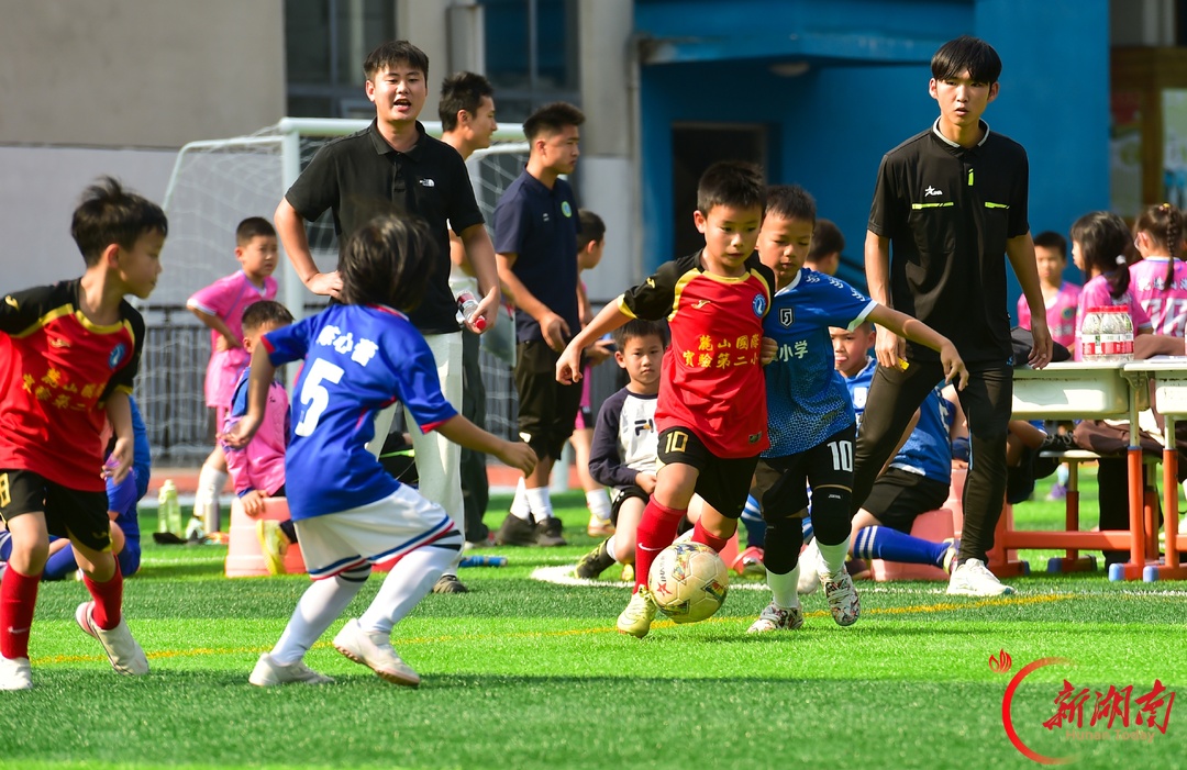 绿茵逐梦!2026湘江新区中小学生“三大球”联赛足球决赛火热启幕
