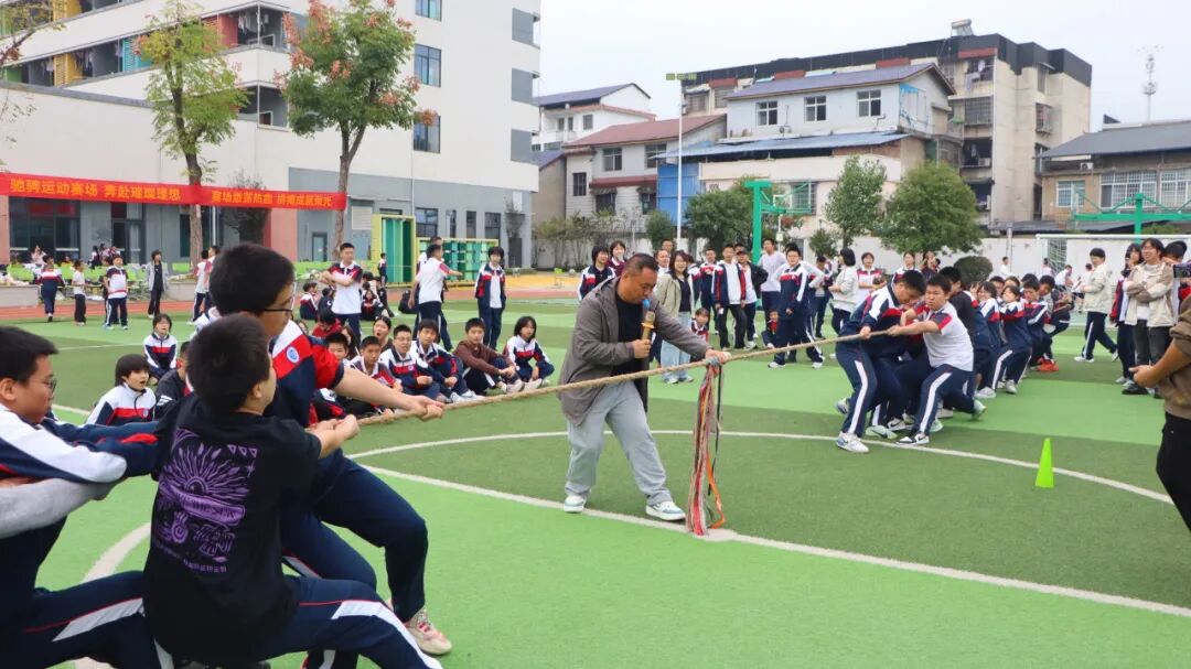 金秋校园燃起运动激情!张家界文郡实验学校秋季运动会热闹启幕