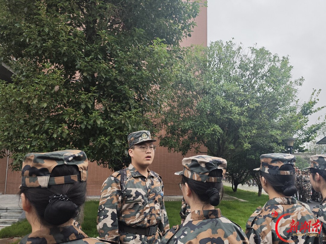 青春正步走丨一支没上场的队伍