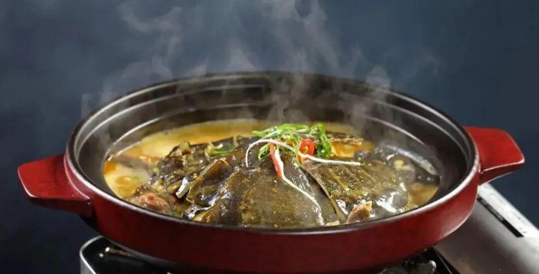 一鸭两味双城叙，山水邀约待君来