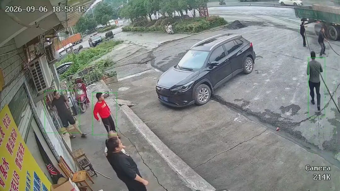 桂阳：突发火情！危急时刻他们挺身而出