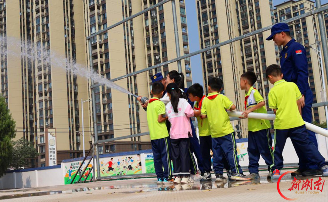 道县四小:学安全技能 筑生命防线