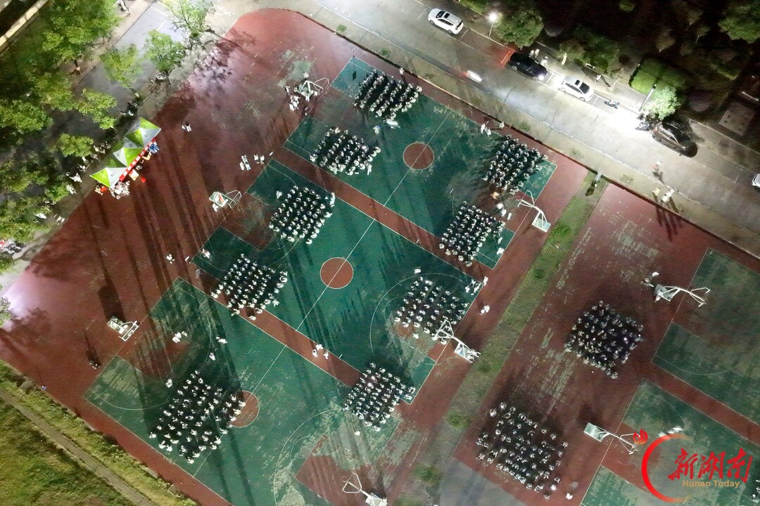 青春正步走｜携手聚同心 暖韵润萌新！湖南科技大学商学院开展2026级新生军训团辅活动