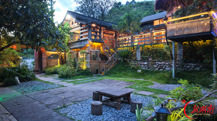 一方小院，欢喜在山隅