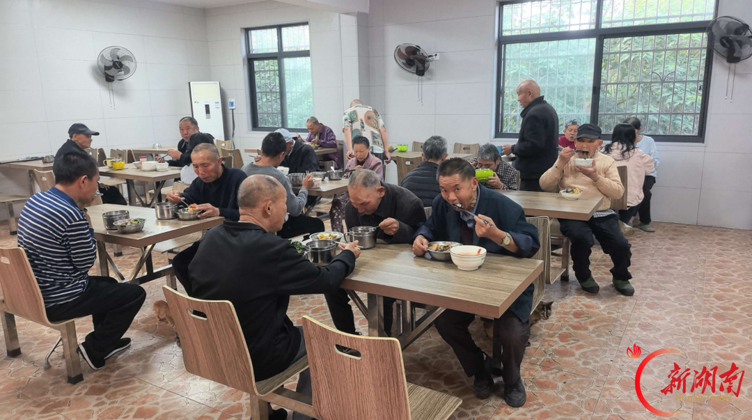 精准兜底线 养老有温度