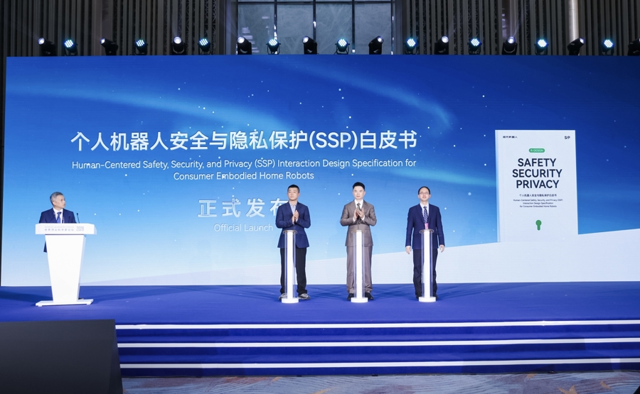 AI失控会导致人类灭亡吗？治理不能只在代码里找答案