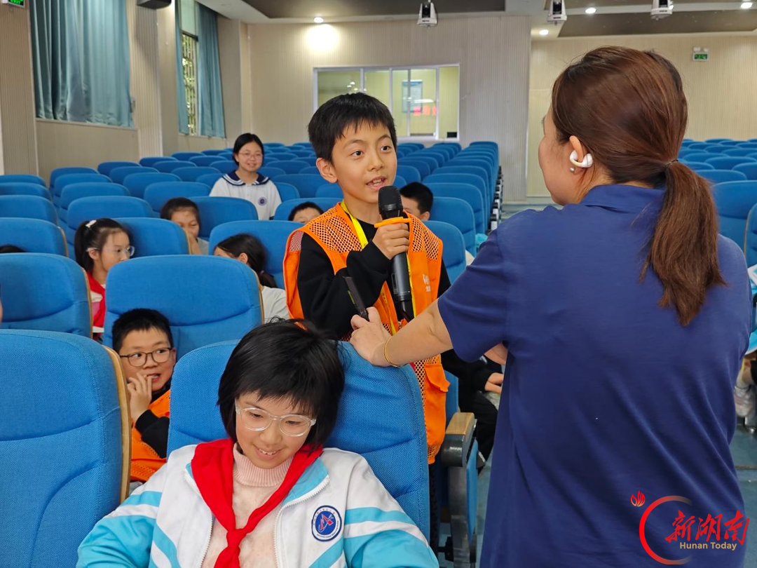 点亮成长航标，记录真实回声——株洲市芦淞区南方第三小学湖南日报全媒小记者这一年