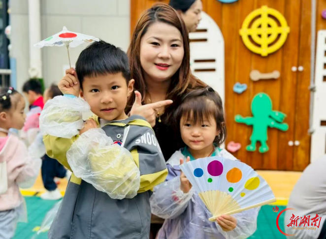  芙蓉区教育局八一路幼儿园开展艺术月活动