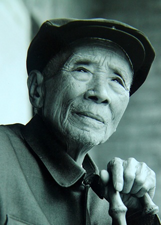 为了民族复兴·英雄烈士谱丨杨善洲:＂草鞋书记＂筑起绿色丰碑