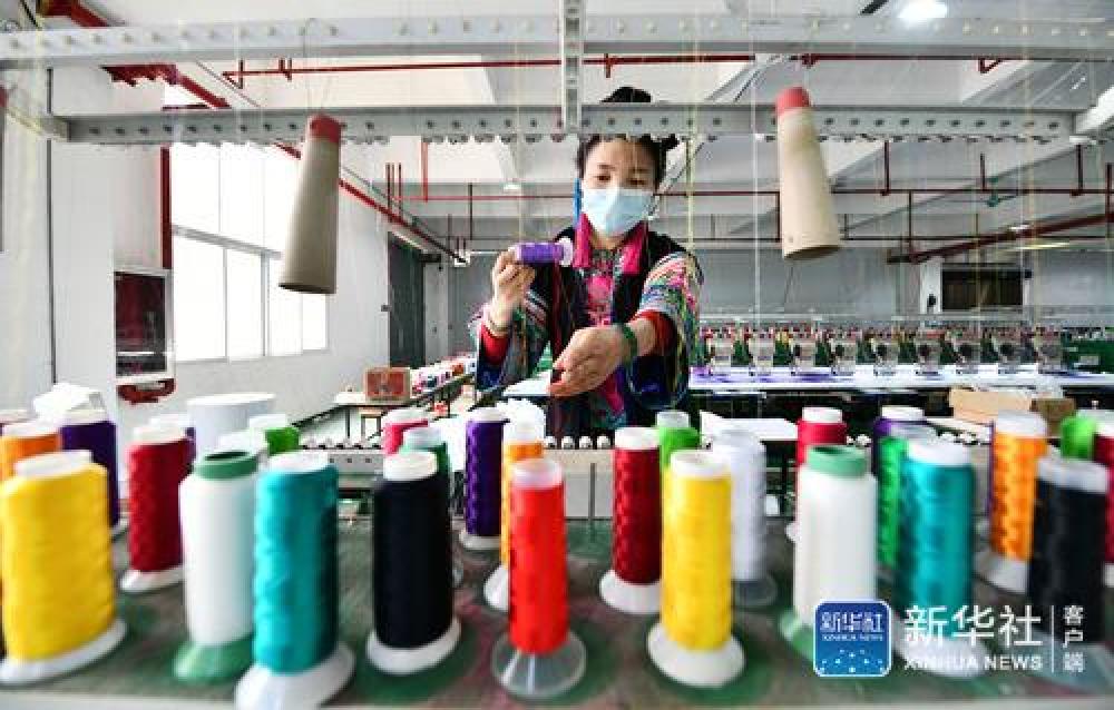 贵州从江：扶贫车间复工促就业