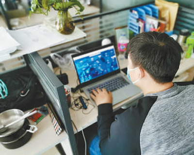 政策解难题 服务送温暖（统筹抓好改革发展稳定各项工作）