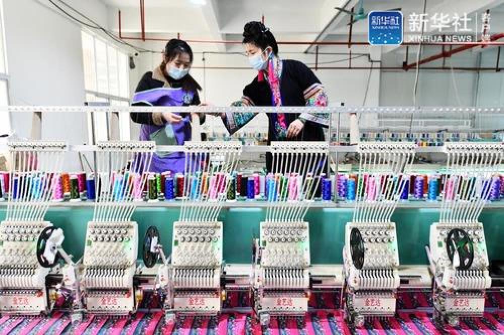 贵州从江：扶贫车间复工促就业