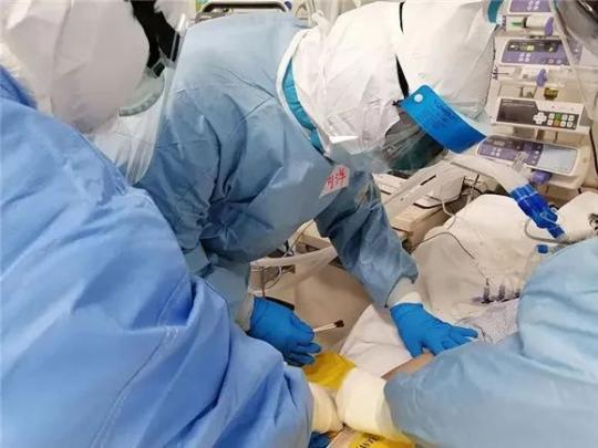 【你有多美】北医三院援湖北医疗队：“我们还有任务，要最后撤离”