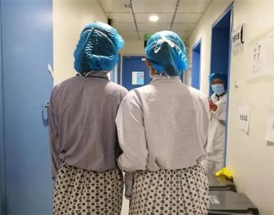 【你有多美】北医三院援湖北医疗队：“我们还有任务，要最后撤离”