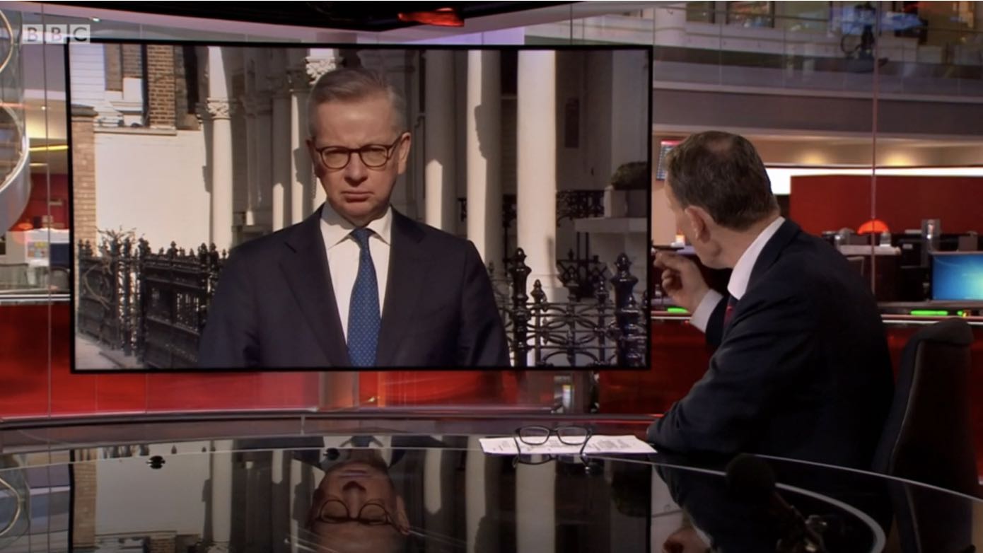 全球直击丨新冠疫情下 某些英国政客为何“甩锅”中国?