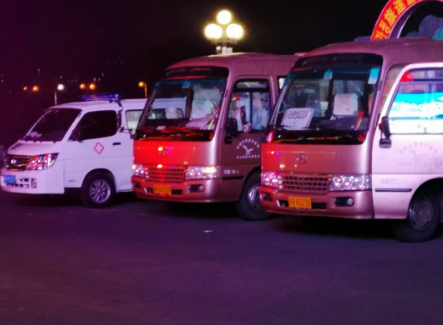 “战”在航班入境时