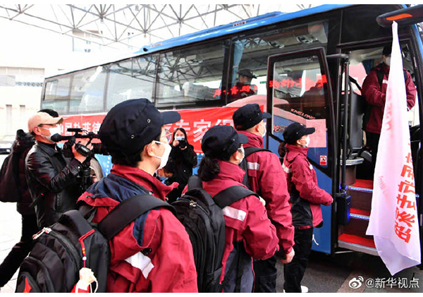 中国赴菲律宾抗疫医疗专家组启程出发：共12人，来自福建