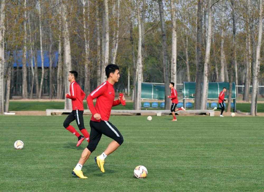 中超应该降薪吗？球员反对，俱乐部都不愿意先出头