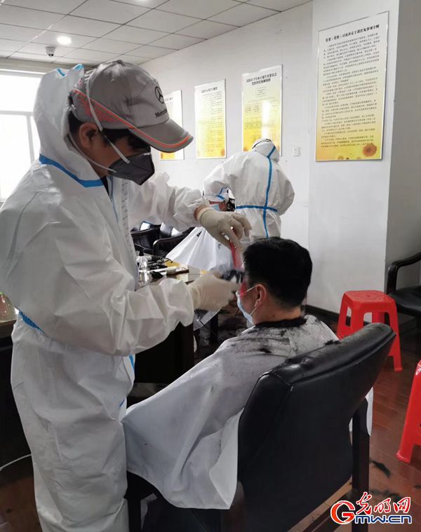 视频丨为逆行者“逆行”——两位武汉发型师的战疫故事
