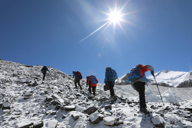 5G上珠峰 有速度更有高度！