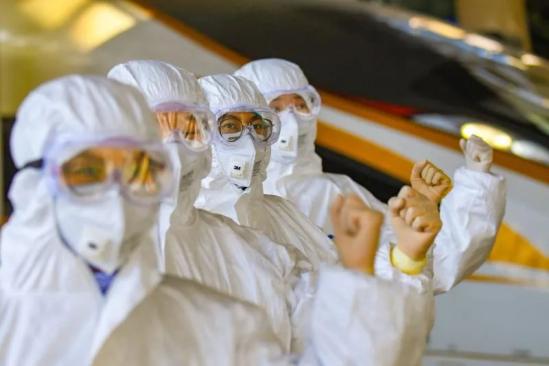 新时代·铁路榜样|北京铁路医研中心车站消毒处置组：白衣执甲 逆风而行