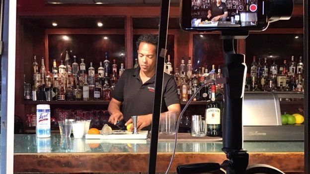 新冠肺炎疫情笼罩下的美国失业者：原来没有什么是铁饭碗