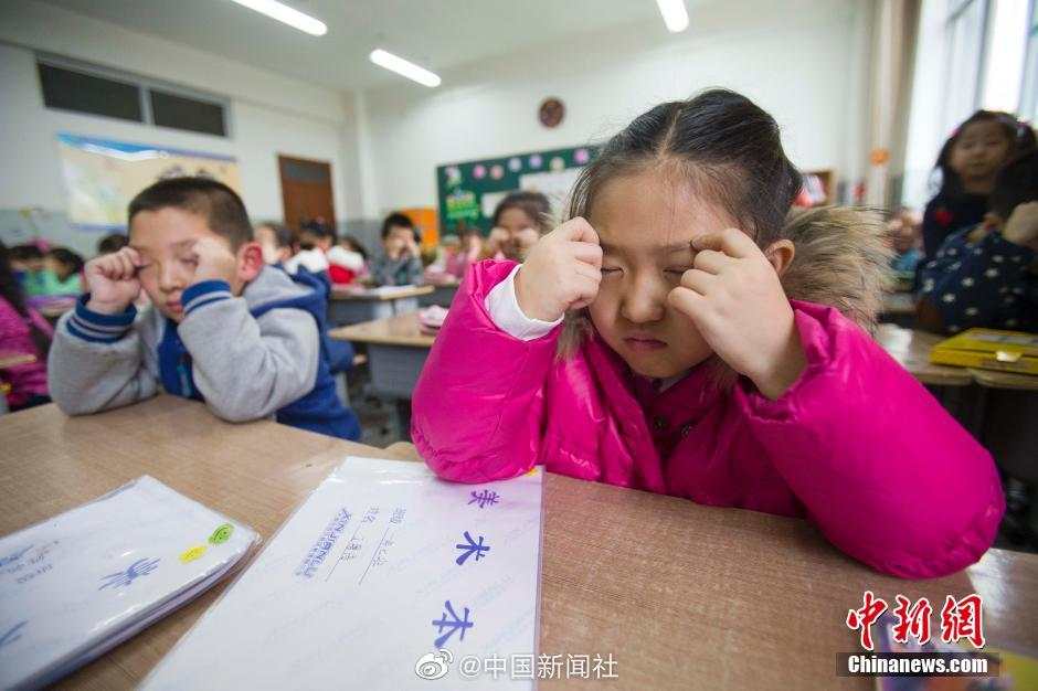 国家卫健委：超八成高中生近视