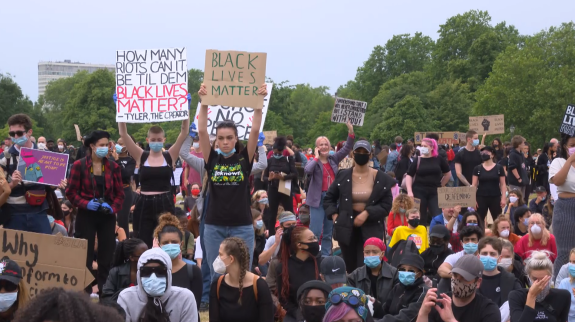 记者观察丨“弗洛伊德之死”引发西方社会对种族歧视的反思