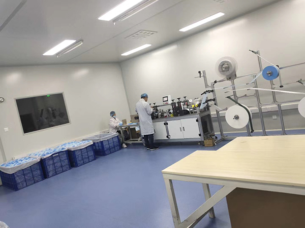 疯狂口罩①｜跌下暴富“神坛”：从日赚十五万到面临亏损百万