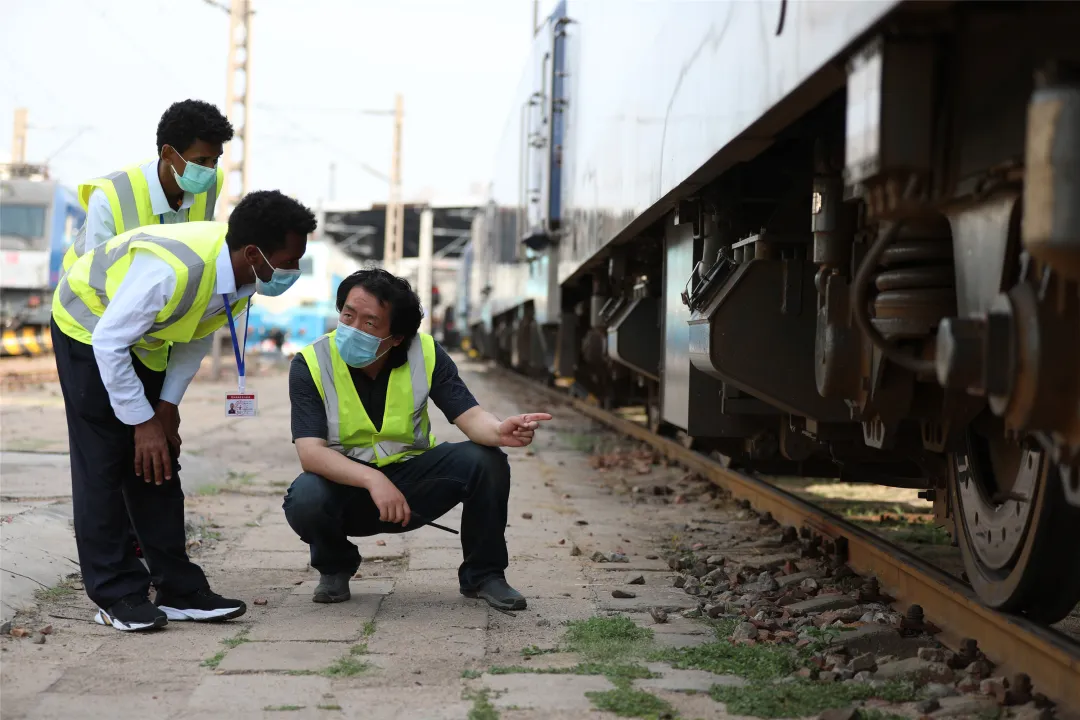 铁路来了外籍火车司机?真相是……