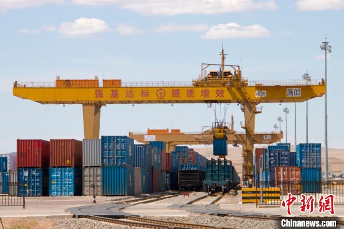 前五月中国最大陆路口岸站进口运量突破600万吨