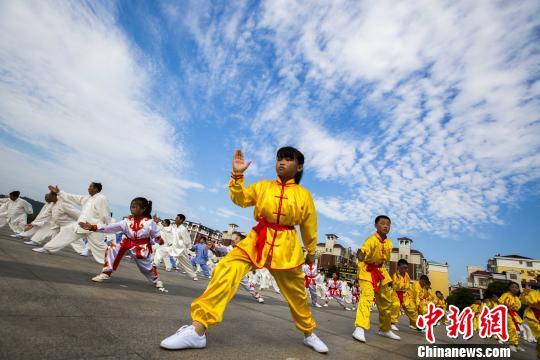 吃面、互赠扇子香囊……夏至因何有这些习俗?