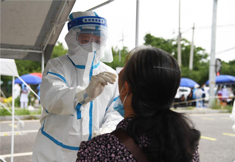 分秒必争 北京打响疫情防控“硬仗”