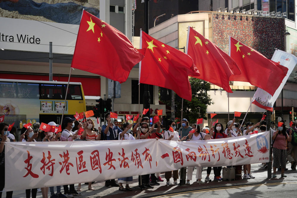 “期待已久，众望所归！”——香港市民热情欢迎香港国安法颁布实施