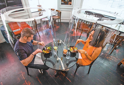 疫情加速蔓延凸显全球团结抗疫重要性（国际视点）