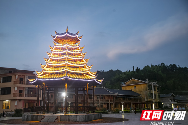 扶贫印记·村里村外丨洞口宝瑶村:"美了"村庄"富了"乡亲