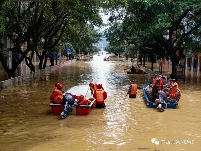在广西抢险抗洪第一线，她们是乘风破浪的“娘子军”