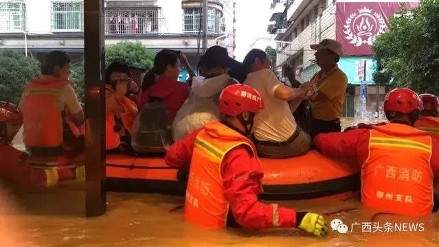在广西抢险抗洪第一线，她们是乘风破浪的“娘子军”
