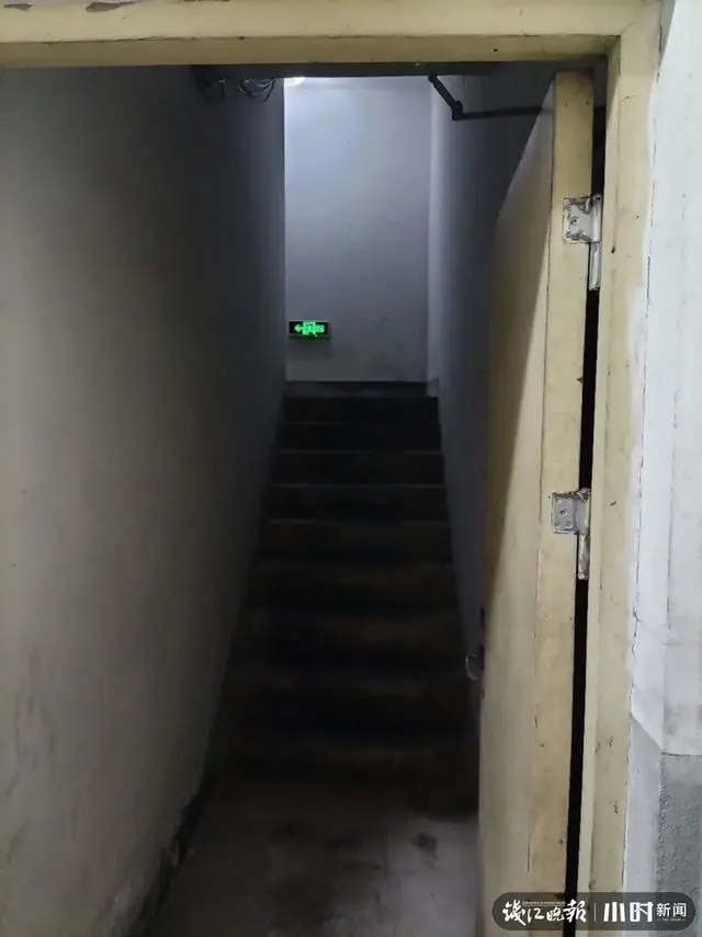 拦不住！女子“人间蒸发”的小区被网红盯上了…